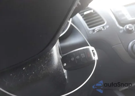 2017 Kia Forte Lx z USA, uszkodzony, nr VIN 3KPFL4A76HE080458